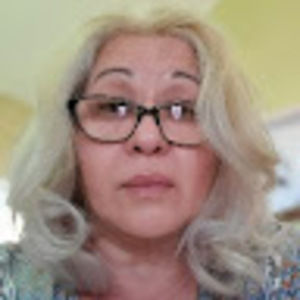Meet your Posher, Cynthia